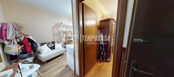 2-salle Appartement à Olgiate Comasco, Italy No. 35077 15