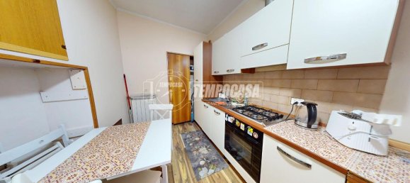 2-salle Appartement à Olgiate Comasco, Italy No. 35077 9