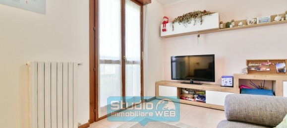 Dúplex de 3 dormitorios en Mariano Comense, Italy No. 373756 9