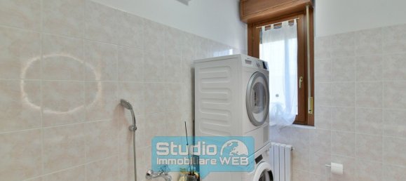 Dúplex de 3 dormitorios en Mariano Comense, Italy No. 373756 13