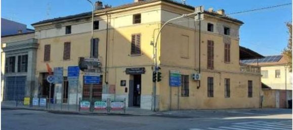 Casa de 6 habitaciónes en Trino, Italy No. 49828 18