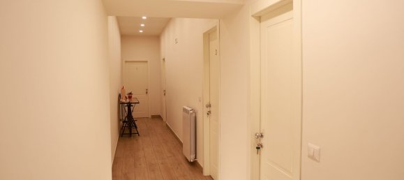 Apartamento de 4 dormitorios en Naples, Italy No. 327459 9