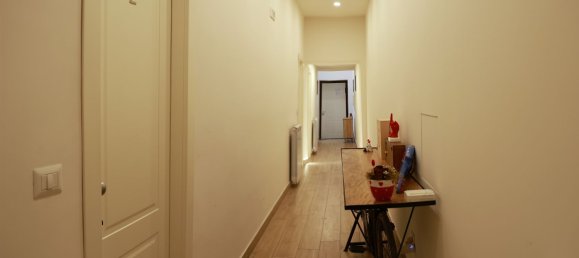 Apartamento de 4 dormitorios en Naples, Italy No. 327459 10