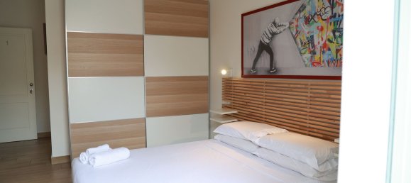 Apartamento de 4 dormitorios en Naples, Italy No. 327459 37