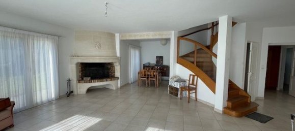 5 bedrooms House in Saint-Arnoult-en-Yvelines, France No. 178528 6