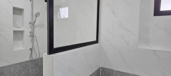 4 bedrooms House in Phuket, Thailand No. 70302 16