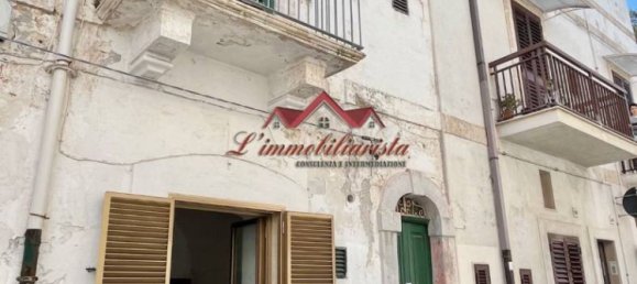 Дом с 2 спальнями в Полиньяно а Маре, Италия № 175751 15