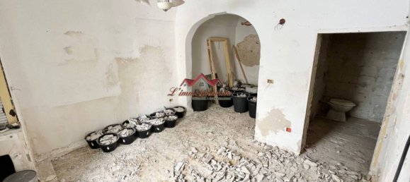 Дом с 2 спальнями в Полиньяно а Маре, Италия № 175751 3