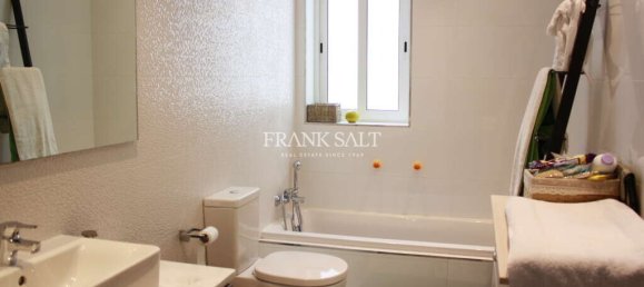 3 bedrooms Apartment in Swieqi, Malta No. 8843 17