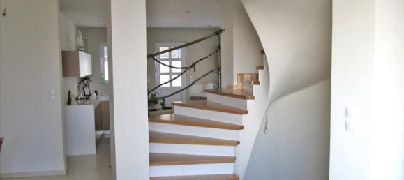 6 Schlafzimmer Gewerbliche Immobilien in Kalyvia Thorikou, Greece, Nr. 7356 9