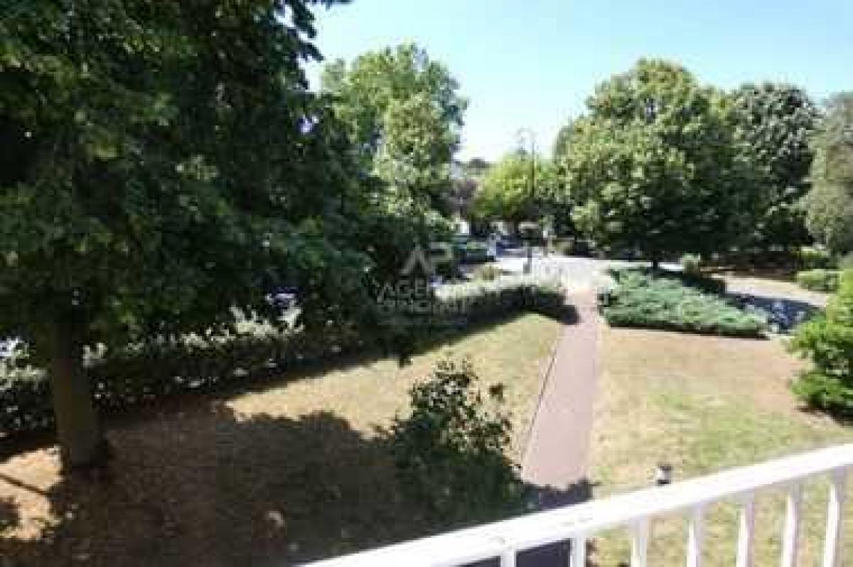 3 Schlafzimmer Eigentumswohnung in Chambourcy, France, Nr. 34789