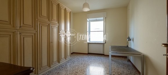 2 bedrooms Apartment in Piacenza, Italy No. 365779 7