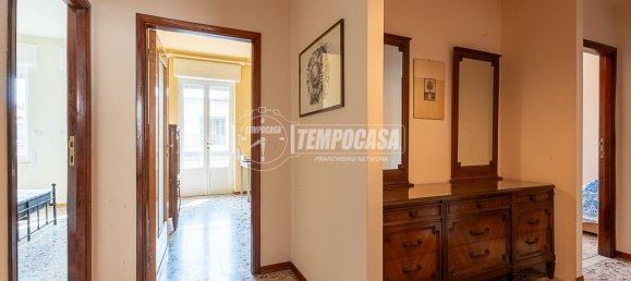 2 bedrooms Apartment in Piacenza, Italy No. 365779 3