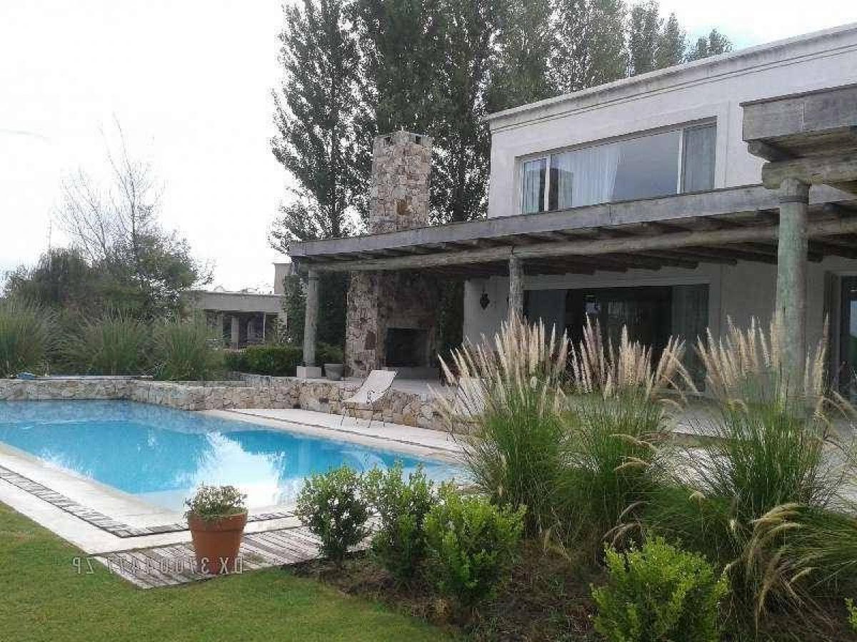 5 Schlafzimmer Haus in Tigre, Argentina, Nr. 19296