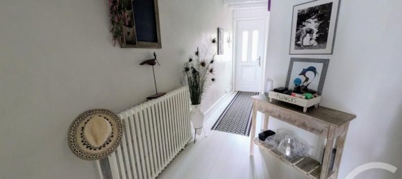 3 bedrooms House in Chateauroux, France No. 283427 2