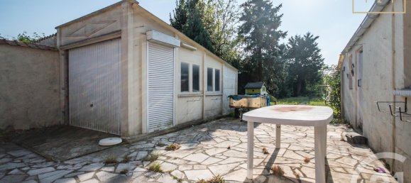 3 bedrooms House in Saint-Remy-Chaussee, France No. 50723 17