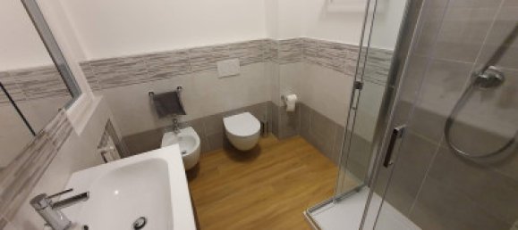 Apartamento de 3 dormitorios en Trieste, Italy No. 106632 13