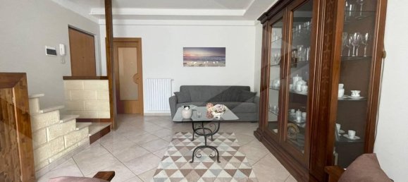 Apartamento de 5 habitaciónes en Andria, Italy No. 15089 4