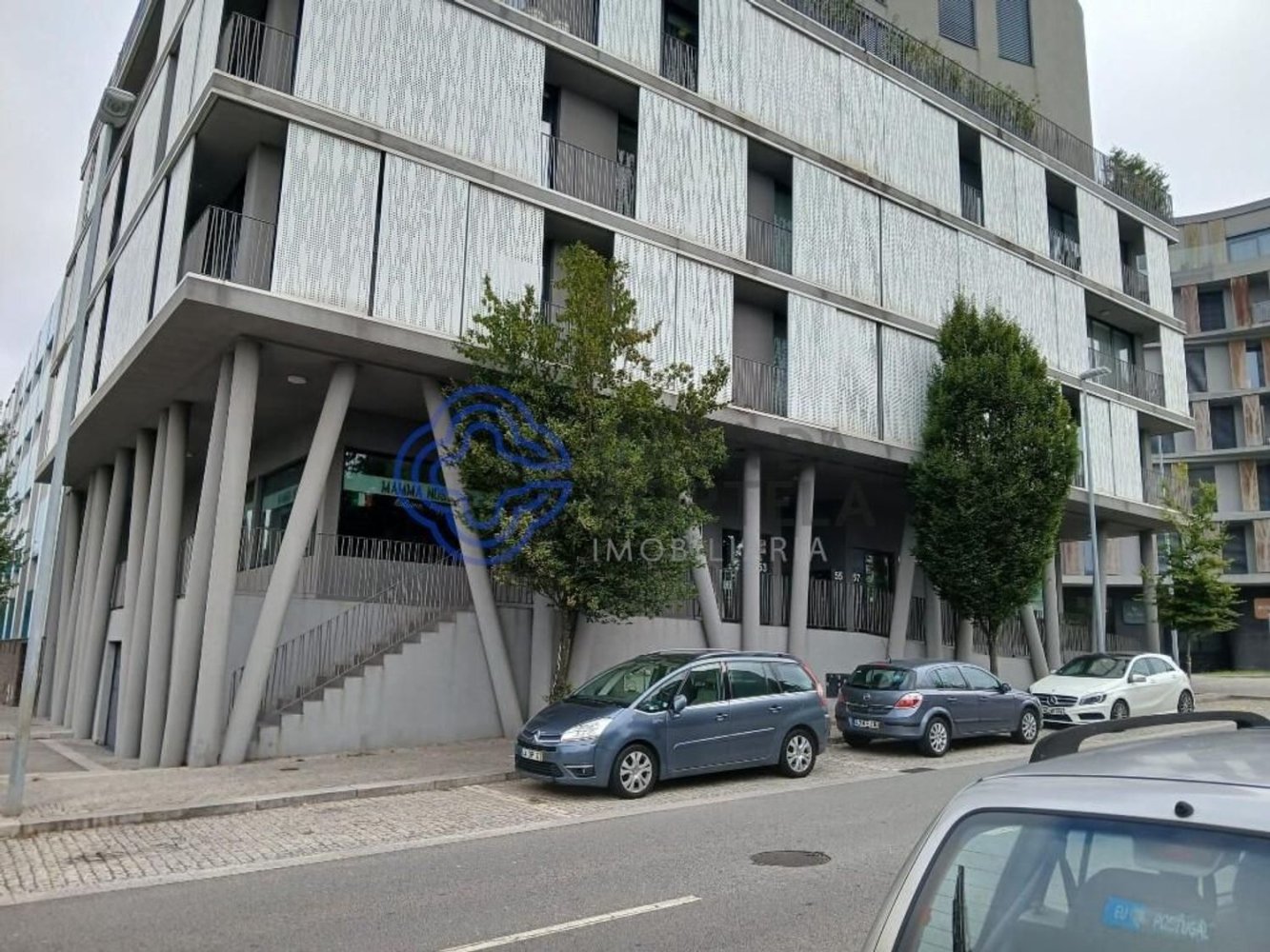 160m² Commercial property in Maia, Portugal No. 311904