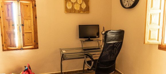 10 bedrooms Villa in La Nucia, Spain No. 8775 23