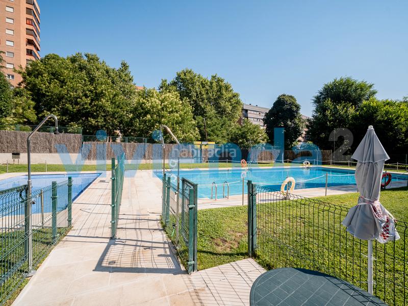 3 bedrooms Apartment in Madrid, Spain No. 167667