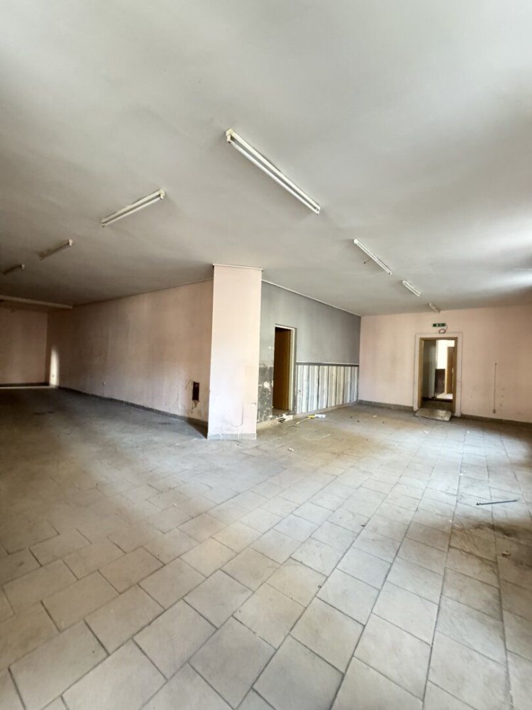 182m² Commercial property in Hernals, Austria No. 131086