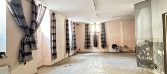 182m² Commercial property in Hernals, Austria No. 131086 4