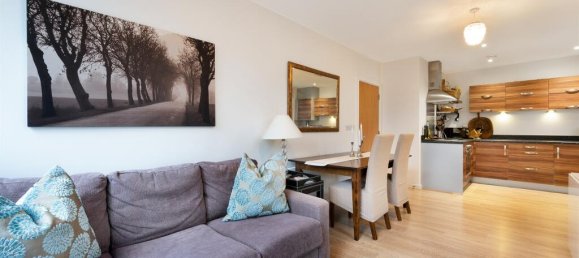 2 Schlafzimmer Wohnung in London, United Kingdom, Nr. 9932 3