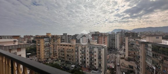 3 bedrooms Apartment in Palermo, Italy No. 104484 4