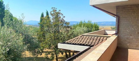 5 rooms Villa in Castiglione del Lago, Italy No. 113231 5