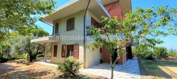 5 rooms Villa in Castiglione del Lago, Italy No. 113231 22