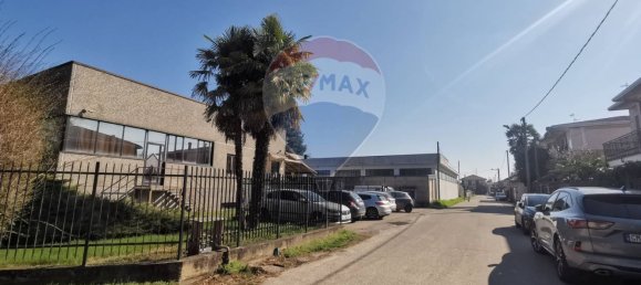 Gewerbliche Immobilie in Busto Arsizio, Italy 400m², Nr. 58556 23