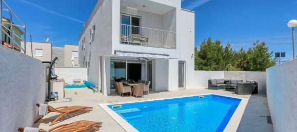 3 Schlafzimmer Haus in Zadar, Croatia, Nr. 139 3