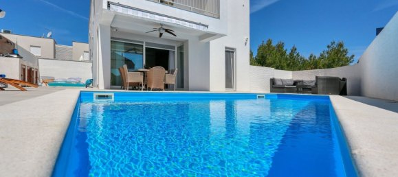 3 Schlafzimmer Haus in Zadar, Croatia, Nr. 139 2