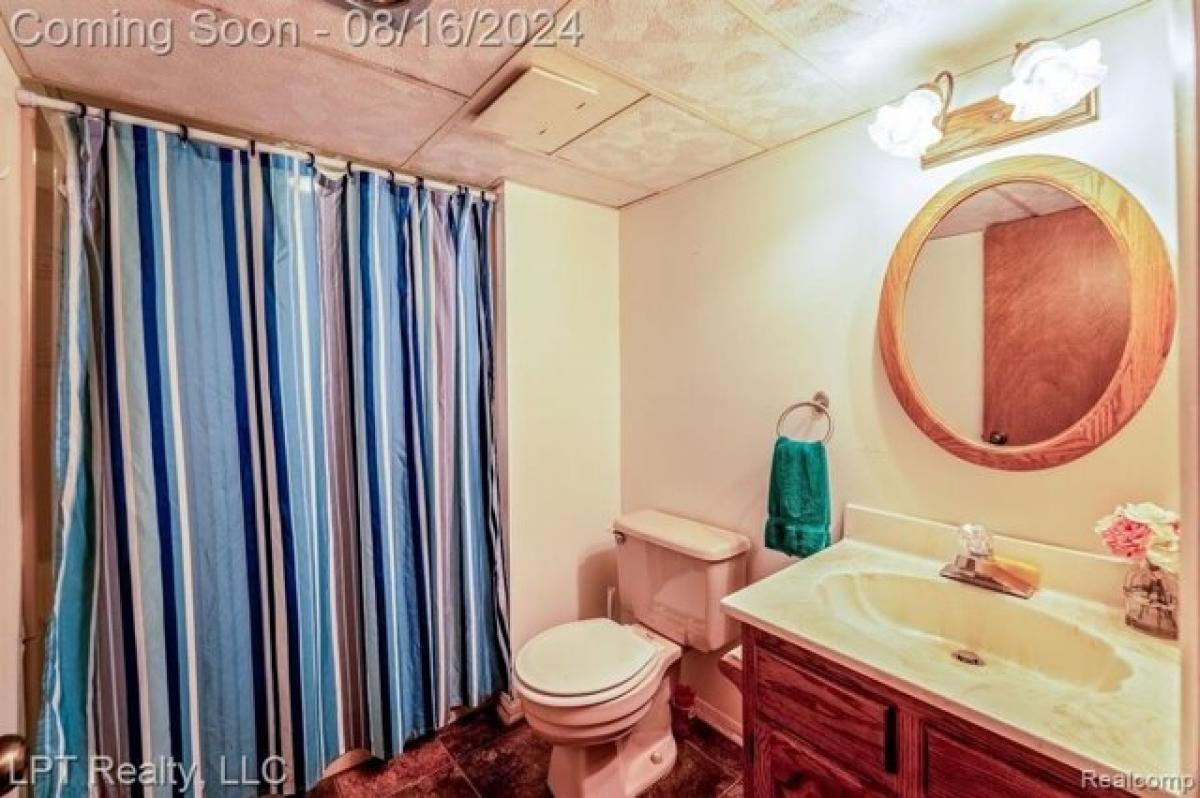 3 bedrooms House in Allen Park, USA No. 405909