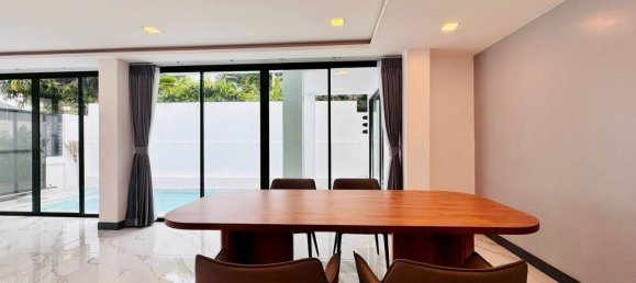 Villa de 5 dormitorios en Pattaya, Thailand No. 72739 15