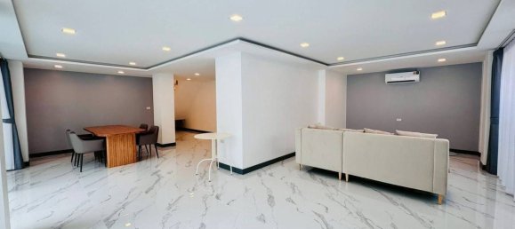 Villa de 5 dormitorios en Pattaya, Thailand No. 72739 24