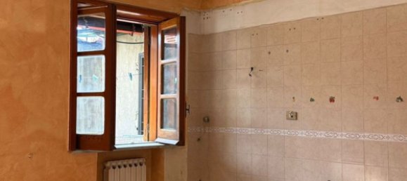 4 Schlafzimmer Wohnung in Giugliano in Campania, Italy, Nr. 341292 4