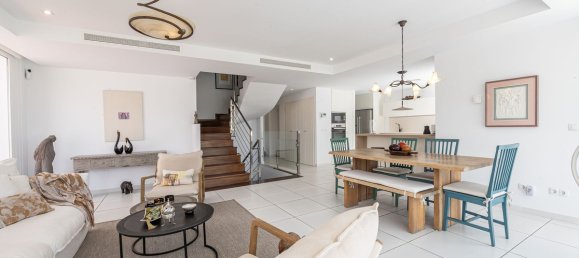 4 bedrooms Villa in Benalmadena, Spain No. 261132 7