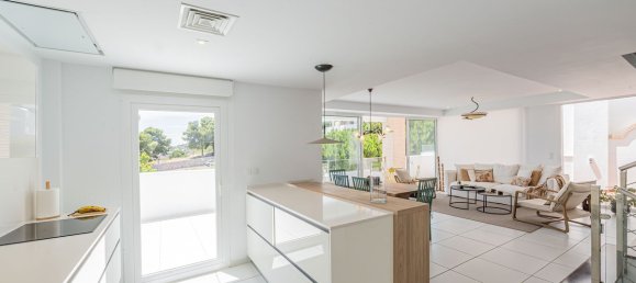 4 bedrooms Villa in Benalmadena, Spain No. 261132 16