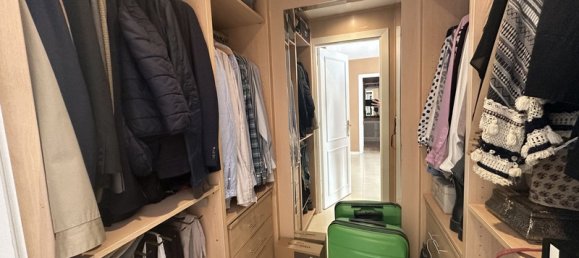 Apartamento de 3 dormitorios en Marbella, Spain No. 34798 13