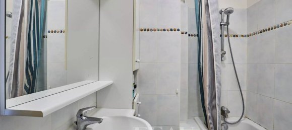 2 bedrooms Apartment in Paris, France No. 146175 15