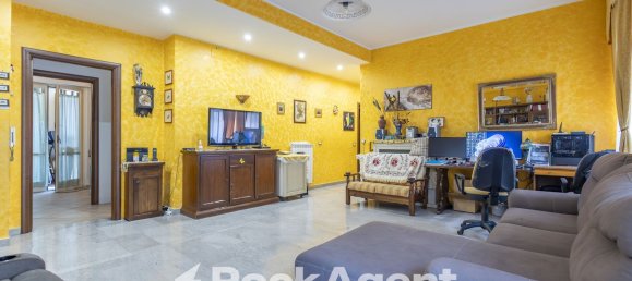 5 rooms Apartment in Catanzaro, Italy No. 286709 6