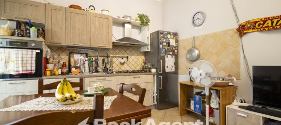 5 rooms Apartment in Catanzaro, Italy No. 286709 10