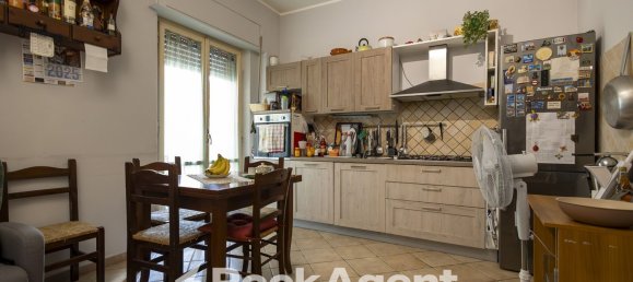 5 rooms Apartment in Catanzaro, Italy No. 286709 7