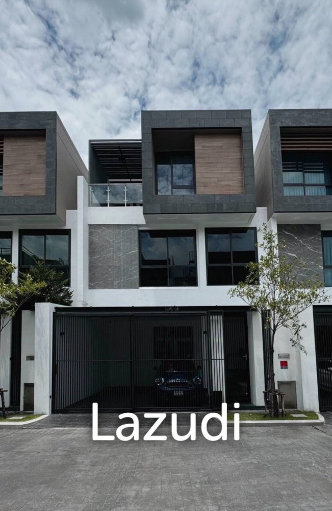 3 bedrooms Bungalow in Bang Kapi, Thailand No. 22304