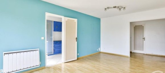 3 bedrooms Apartment in Livry-Gargan, France No. 303882 4