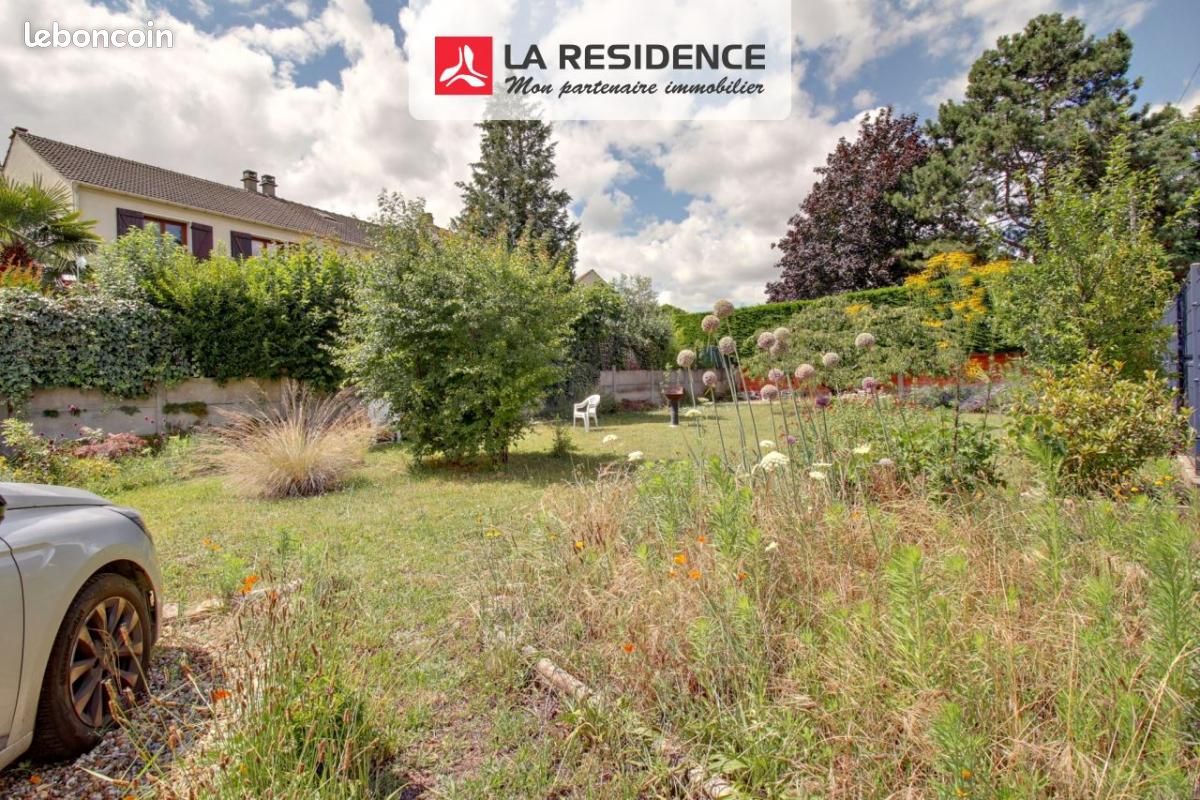 369m² Land in Conflans-Sainte-Honorine, France No. 113625