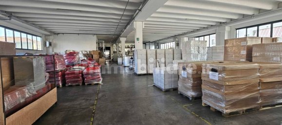 2 rooms Warehouse in Gallarate, Italy No. 260726 11