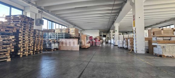 2 rooms Warehouse in Gallarate, Italy No. 260726 9